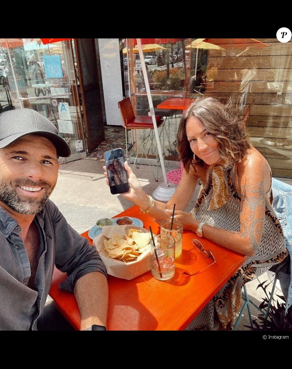 Clémence Applaincourt en couple, elle dévoile son compagnon... le frère de Faustine Bollaert ?