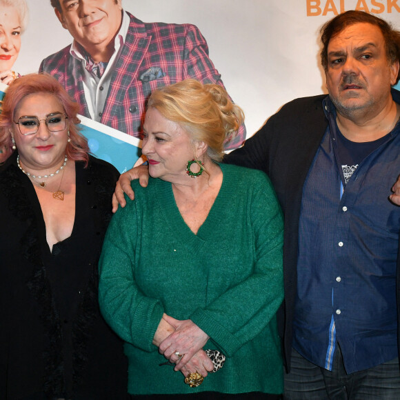 Marilou Berry, Josiane Balasko, Didier Bourdon lors de l'avant-première du film "Mes très chers enfants" au cinéma UGC Bercy à Paris le 13 décembre 2021. © Veeren / Bestimage