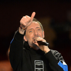 Exclusif - Gad Elmaleh lors du livestream "CamKev Comedy and Songs" de C.Lellouche et de K.Adams sur la plateforme de streaming Gigson.live au théâtre Mogador à Paris, France, le 5 avril 2021. © Veeren/Bestimage 