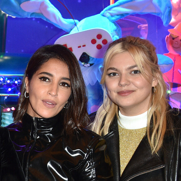 Leïla Bekhti, Louane Emera - Lancement de "1,2,3... Noël" lors de l'inauguration des vitrines et du sapin de Noël 2021 des Galeries Lafayette Haussmann 2021 à Paris. Le 17 novembre 2021