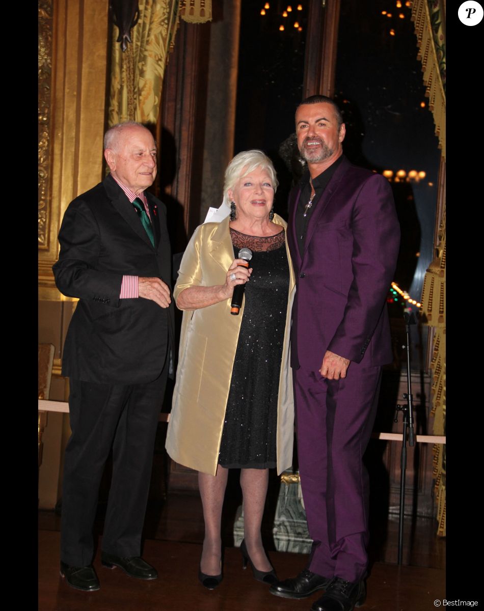 George Michael, Pierre Bergé et Line Renaud au Sidaction à Paris en 2012.