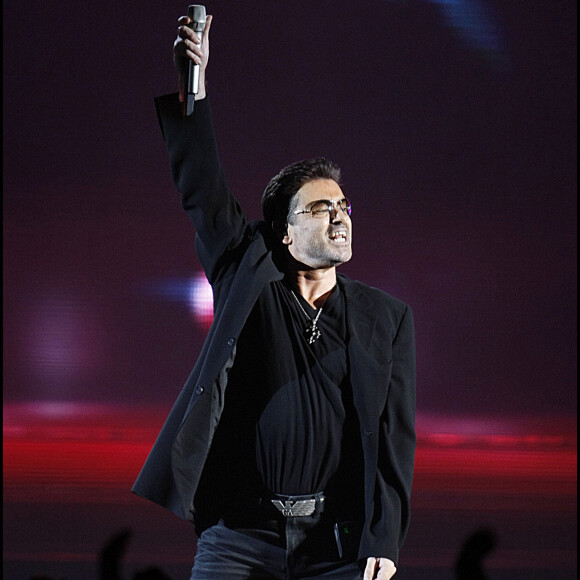 George Michael en concert à Copenhague en 2008.