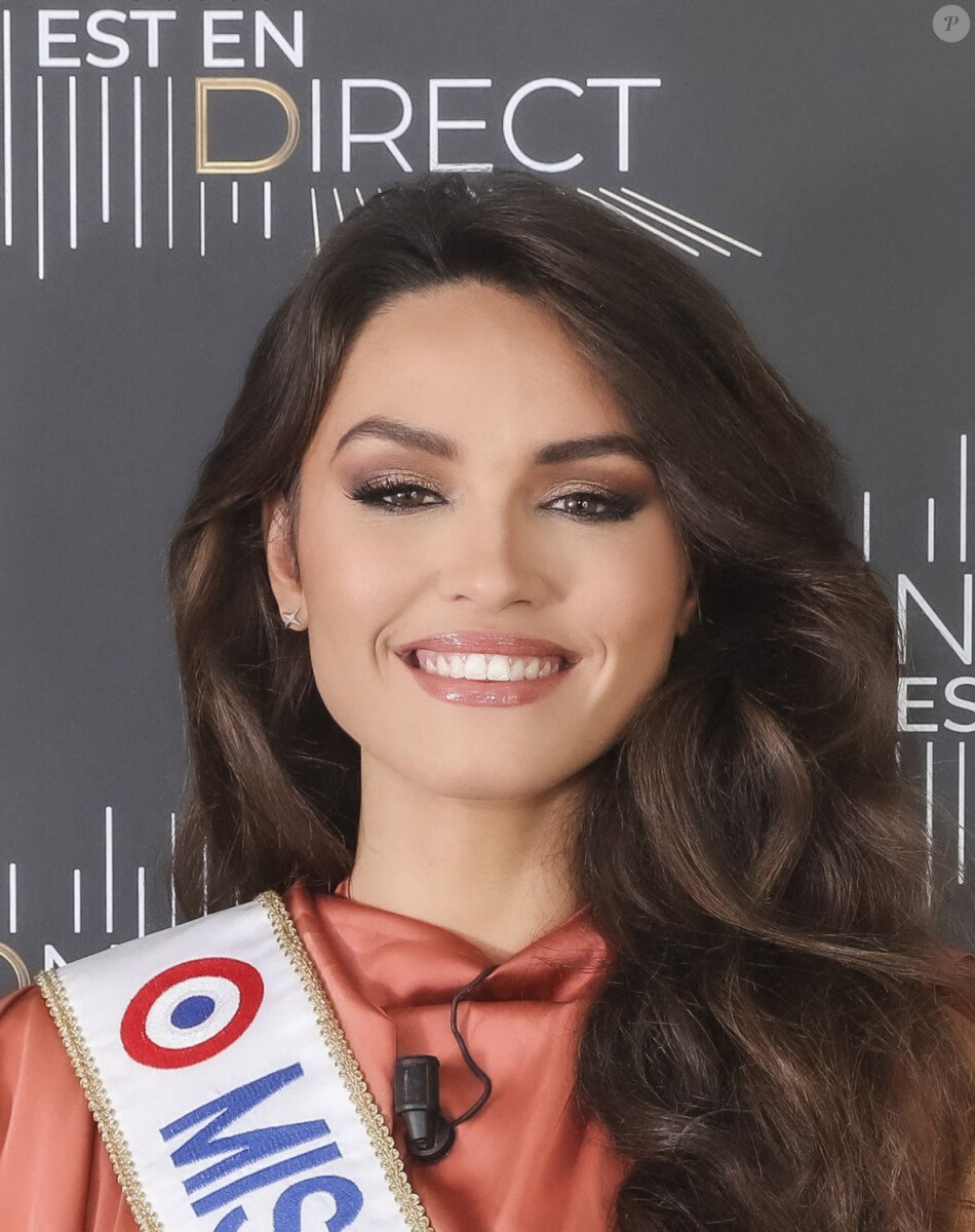 2022 | MISS FRANCE | DIANA LEYRE 6752359-exclusif-diane-leyre-miss-france-2022-950x1200-2