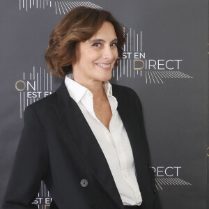 Exclusif - Inès De La Fressange - Backstage - Enregistrement de l'émission "On Est En Direct", présentée par L.Salamé et L.Ruquier, et diffusée en direct le 18 décembre sur France 2 © Jack Tribeca / Bestimage