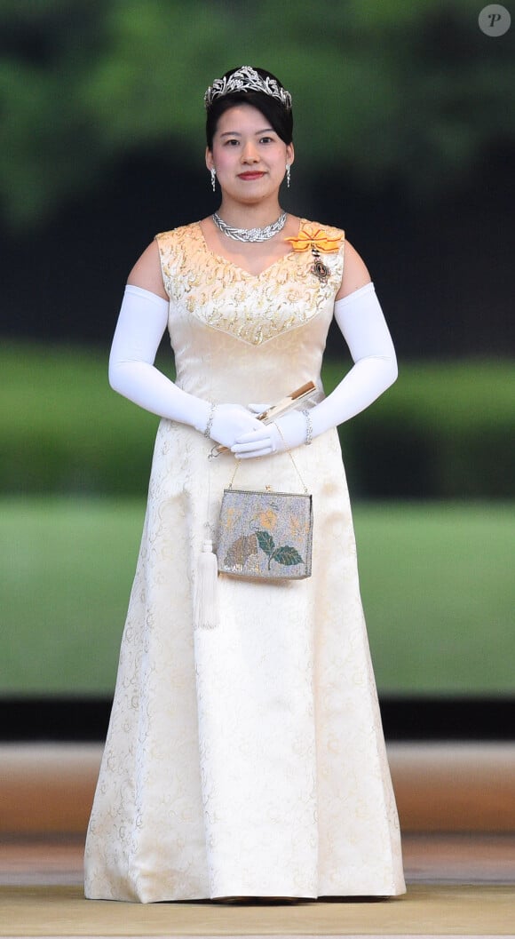 L'ancienne princesse Ayako de Takamado a changé de vie après son mariage à un roturier. Adieu la couronne, elle se balade désormais en toute simplicité !