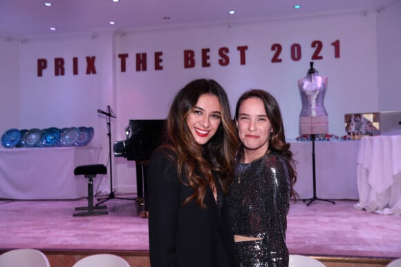 La chanteuse chanteuse Akemi et la pianiste Marie Gachot - Dîner de la 44ème édition du Prix The Best aux Salons Hoche à Paris le 13 décembre 2021. © Rachid Bellak/Bestimage 