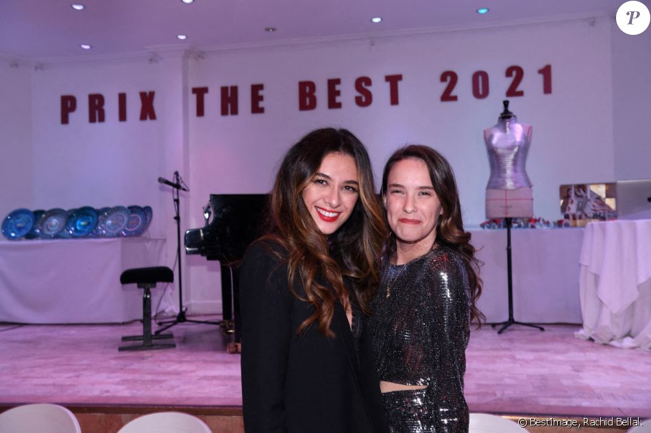 La chanteuse chanteuse Akemi et la pianiste Marie Gachot - Dîner de la 44ème édition du Prix The Best aux Salons Hoche à Paris le 13 décembre 2021. © Rachid Bellak/Bestimage   
