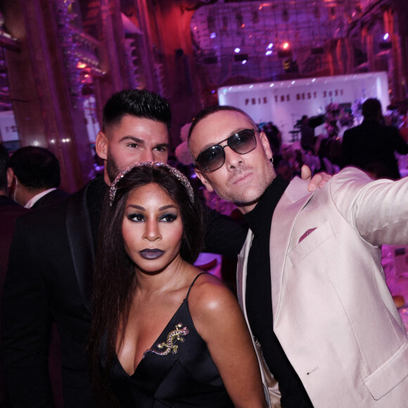 Jordan Mouillerac, Mia Frye, Maxime Dereymez - Dîner de la 44ème édition du Prix The Best aux Salons Hoche à Paris le 13 décembre 2021. © Rachid Bellak/Bestimage 