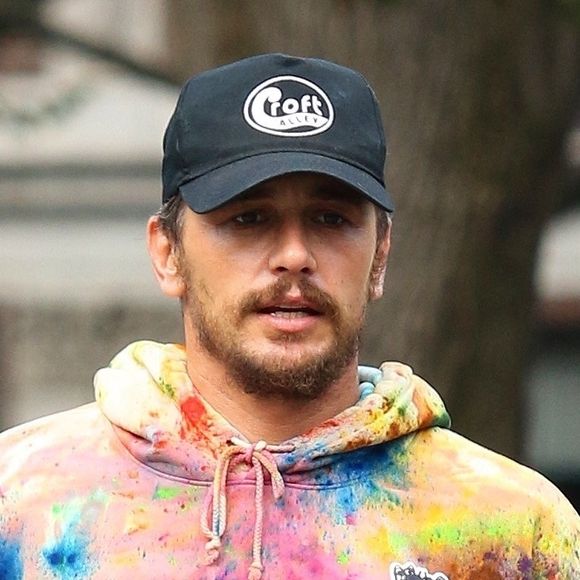 James Franco se promène à New York, le 4 octobre 2019.