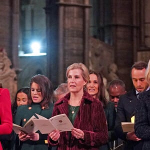 Le prince William, duc de Cambridge, et Kate) Middleton, duchesse de Cambridge, assistent au concert de Noël "Royal Carols - Together At Christmas", organisé par la duchesse à l'abbaye de Westminster à Londres, le 8 décembre 2021.