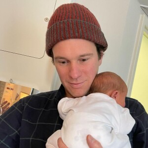 Eugenie d'York a partagé des photos intimes avec son mari et leur bébé pour le Nouvel An, sur Instagram.