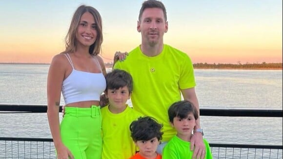 Lionel Messi : Moqueries pour sa photo de famille et mauvaise nouvelle...