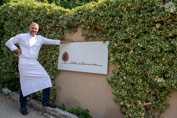 Exclusif - Le chef 3 Etoiles Glenn Viel nous fait découvrir son restaurant "L'Ousteau de Baumanière", situé aux Baux-de-Provence dans les Bouches du Rhône. Présentation des lieux, de sa brigade, ainsi que des cuisines et de la salle. Le 21 juillet 2021 © Patrick Carpentier / Bestimage