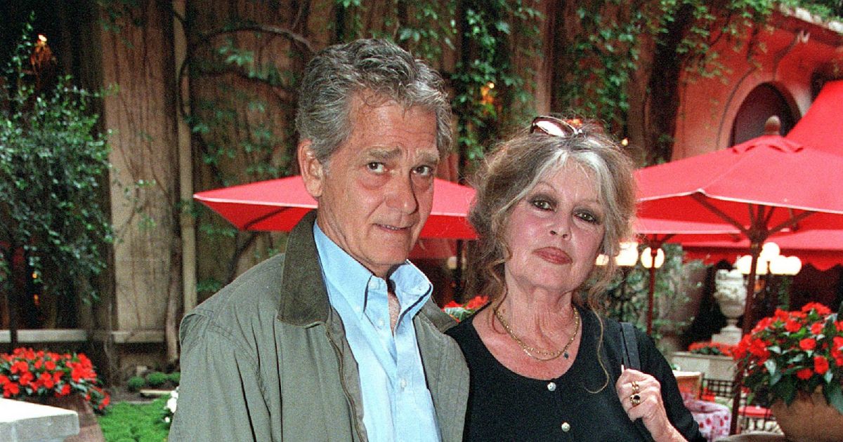 Brigitte Bardot Et Son Mari Bernard D'Ormale à Paris En 2002. - Purepeople