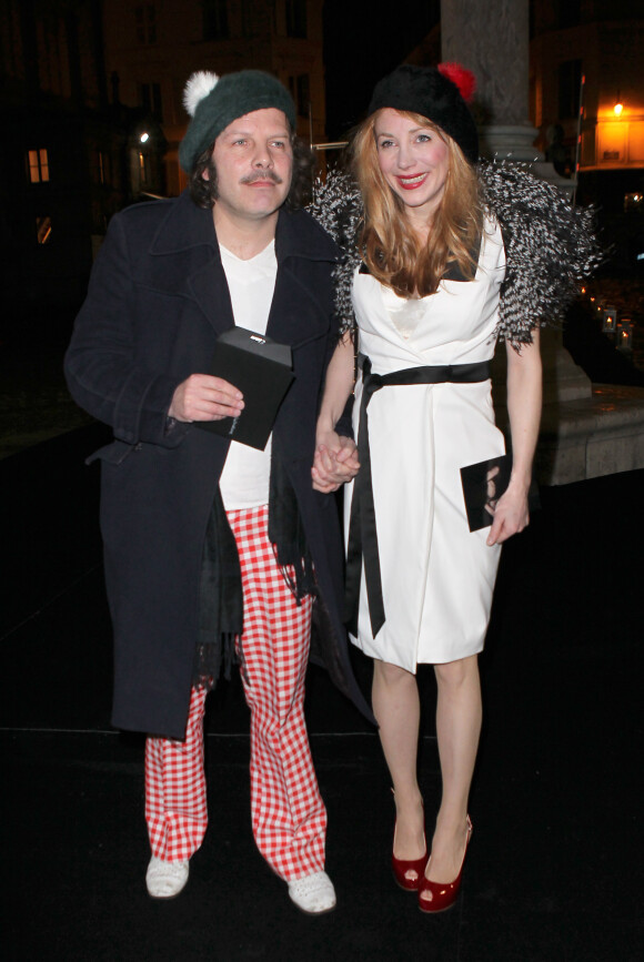 Philippe Katerine et Julie Depardieu - Défilé Etam à l'école des Beaux Arts de Paris. Le 23 janvier 2012.