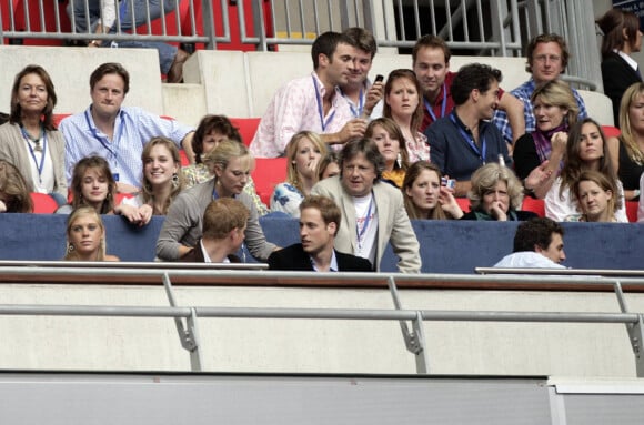 Le prince Harry, le prince William et Kate Middleton lors du concert hommage à Diana (pour son 46e anniversaire) à Wembley, à Londres, en 2007.