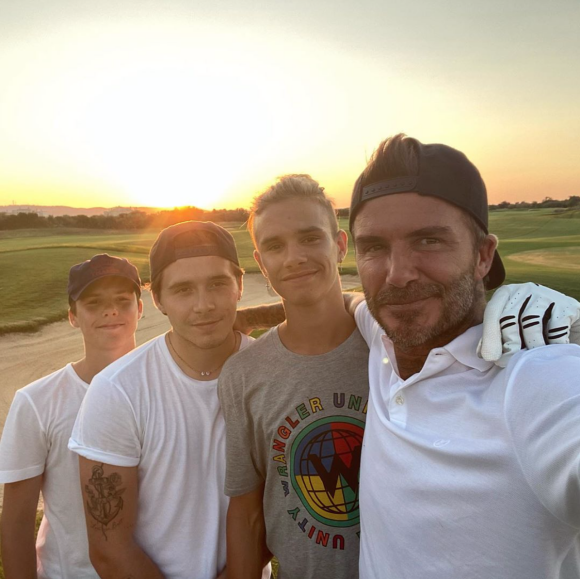 David Beckham et ses trois fils Romeo, Brooklyn et Cruz. Août 2020.