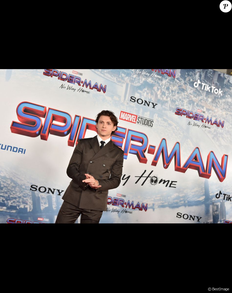 Tom Holland à la première du film "Spider-Man: No Way Home" à Los Angeles, le 13 décembre 2021.
