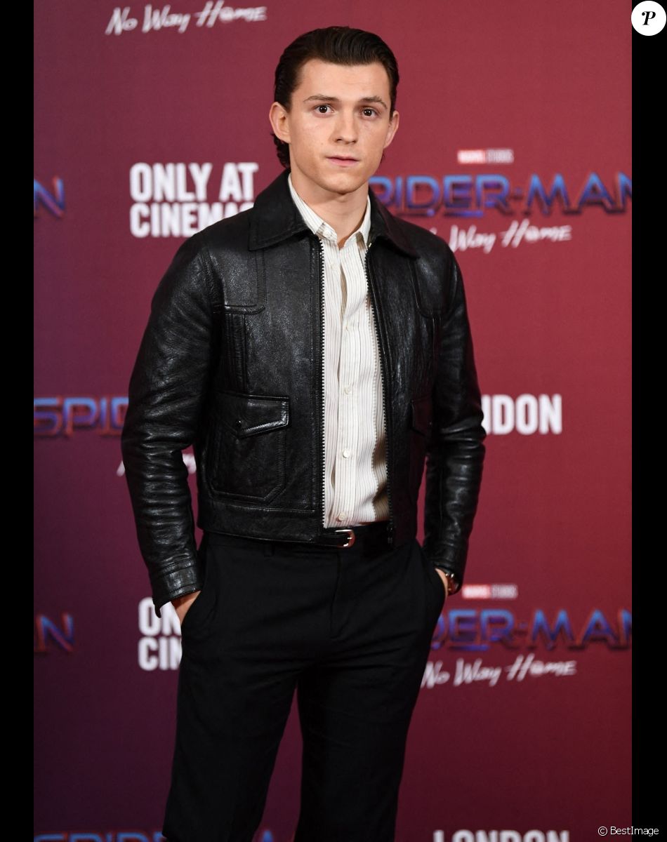 Tom Holland à la première du film "Spider-Man: No Way Home" à Londres, le 5 décembre 2021.