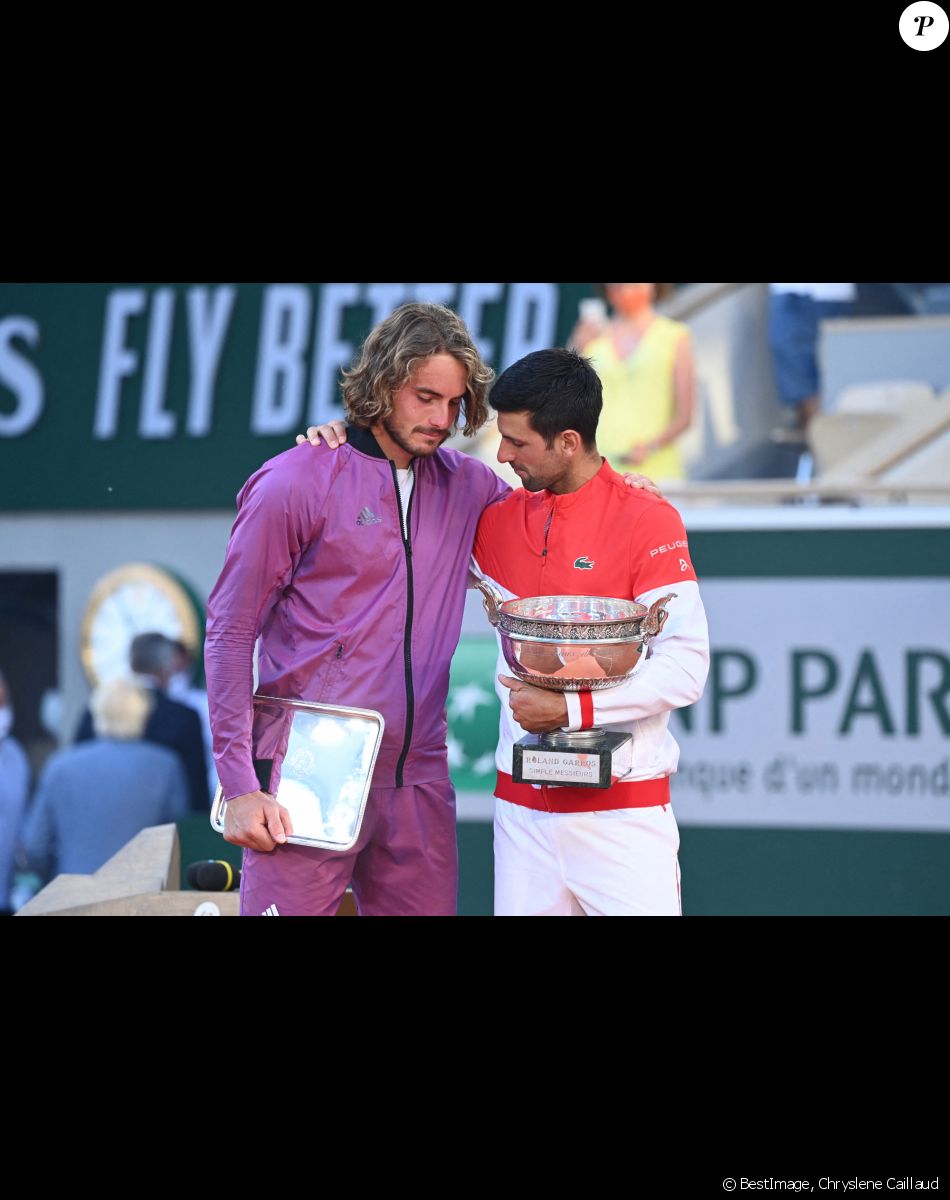 Stefano Tsitsipas, Novak Djokovic - Finale hommes lors des internationaux de France Roland Garros à Paris le 13 juin 2021. © Chryslene Caillaud / Panoramic / Bestimage