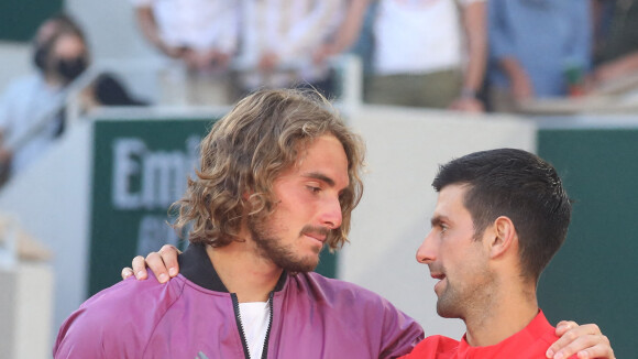 Affaire Djokovic : Stefanos Tsitsipas allume le Serbe qui fait passer les autres joueurs pour des 'idiots' !