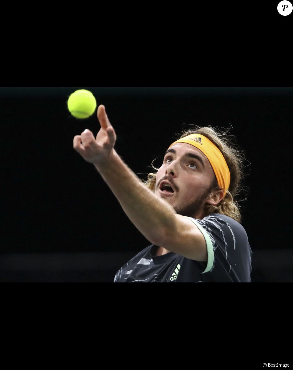 Stéfanos Tsitsipás lors du tournoi Rolex Paris Masters 2019, le 1er novembre 2019.