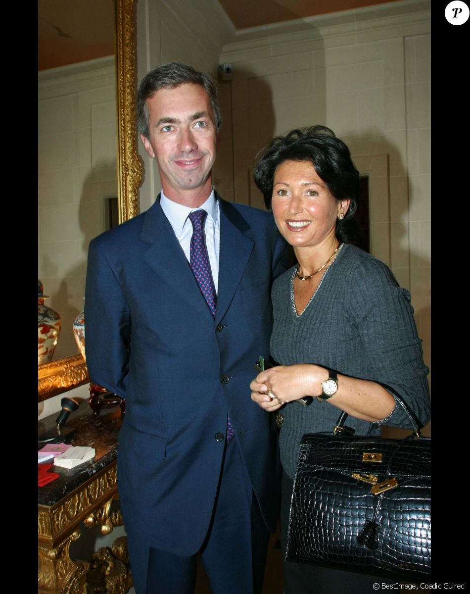 "Stéphane Guerlain, le fils de Jean-Paul Guerlain, ici photographiée avec Patricia Guerlain en 2002.