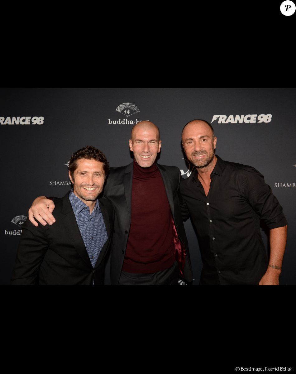 Semi-Exclusif - Bixente Lizarazu, Zinedine Zidane, Christophe Dugarry - A l'occasion des 20 ans de la victoire de l'équipe de France, les bleus 98 se sont rendus à un dîner organisé au Buddha Bar avec tous les joueurs et leur famille le 11 juin 2018. © Rachid Bellak/Bestimage