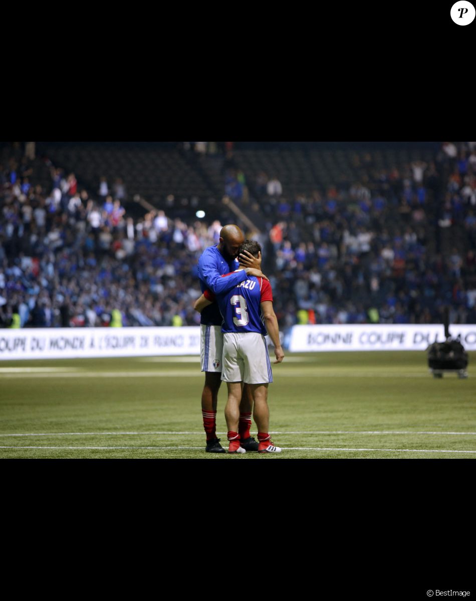 Zinédine Zidane et Bixente Lizarazu - Les Bleus de France98 se sont imposés (3-2) face à une sélection FIFA 98 pour le match des légendes pour l'anniversaire des 20 ans du sacre mondial à la U Arena à Nanterre, France, le 12 juin 2018. © Bestimage