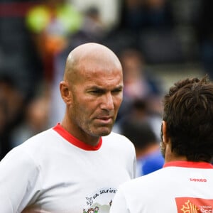 Zinédine Zidane et Bixente Lizarazu - Les champions du monde de 98 ont défié les rugbymen du Stade toulousain lors d'une rencontre caritative pour l'association de Pascal Olmeta "Un sourire, un espoir pour la vie" sur la pelouse du stade Ernest Wallon à Toulouse, France, le 10 juillet 2017. © Agence/Bestimage