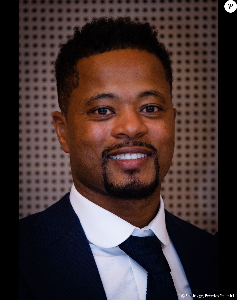 Patrice Evra pour la promotion de son nouveau livre "I love this Game". Paris. Le 10 janvier 2022. © Federico Pestellini / Panoramic / Bestimage