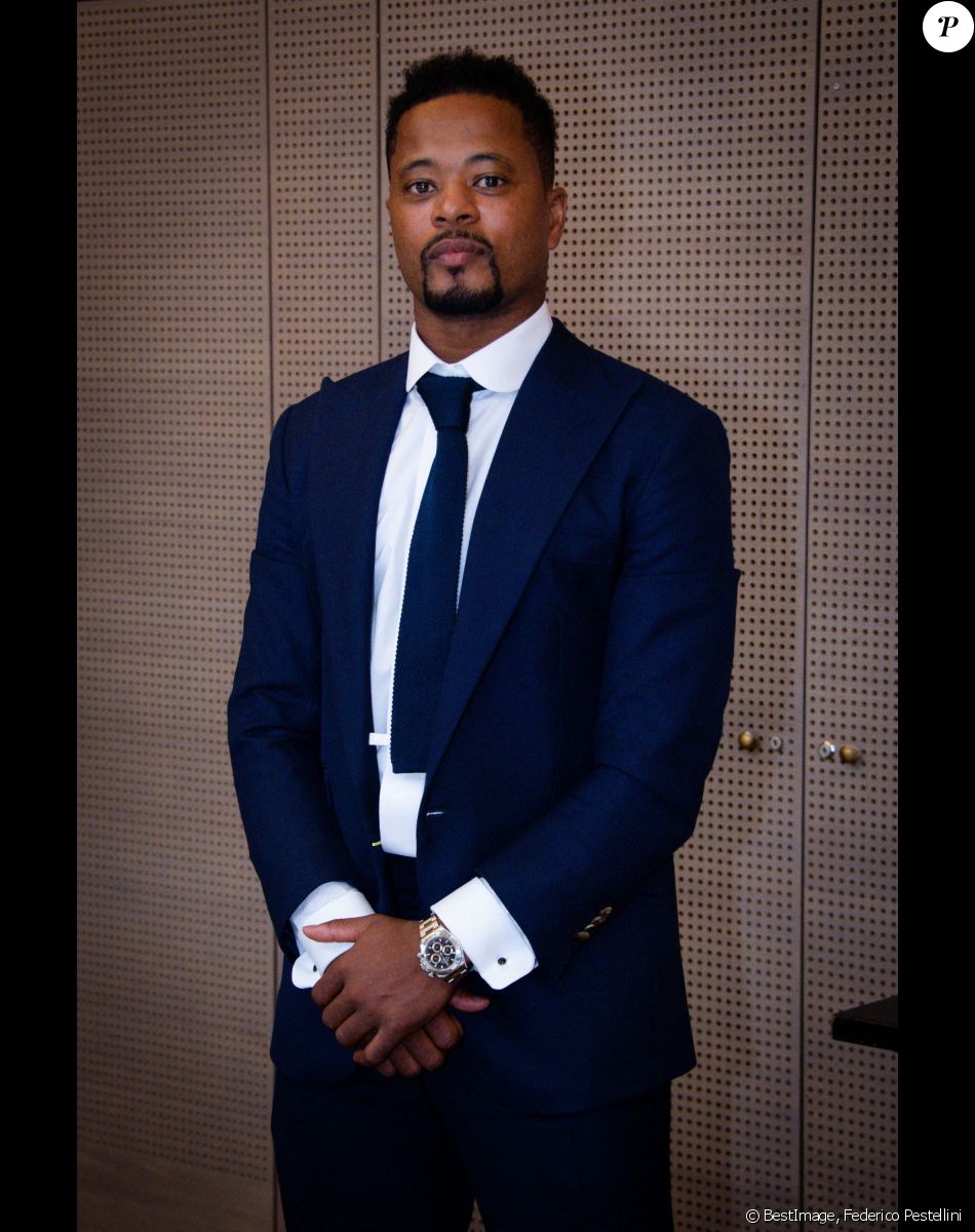 Patrice Evra pour la promotion de son nouveau livre "I love this Game". Paris. Le 10 janvier 2022. © Federico Pestellini / Panoramic / Bestimage