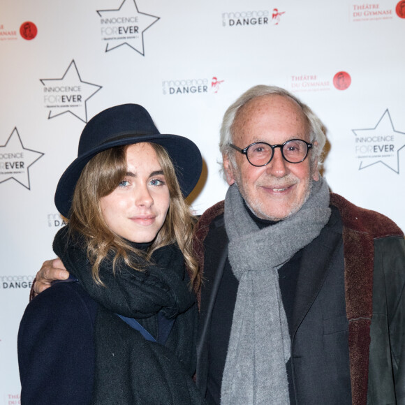 Patrice Laffont et sa fille Mathilde - Photocall de la soirée Innocence Forever au théâtre du gymnase à Paris, le 26 novembre 2018. © Cyril Moreau-Pierre Perusseau/Bestimage