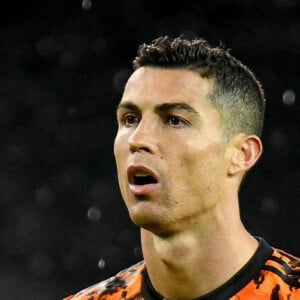 Cristiano Ronaldo (Juventus) prepares to penalty kick - La Juventus bat Udinese (2 - 1) en match de Série A, le 2 mai 2021 à Udine.