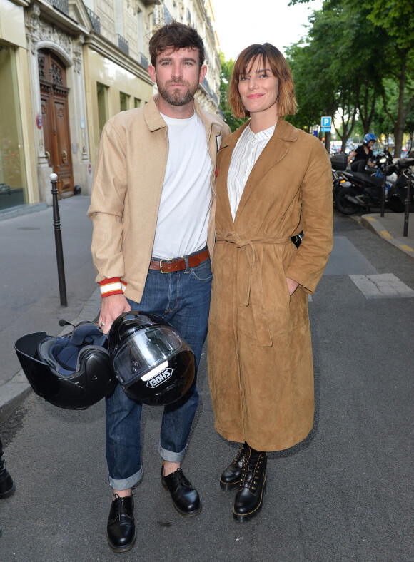 Fauve Hautot et son compagnon Jules Renault - Photocall de la premiére du spectacle "Bionic Showgirl" avec V. Modesta au Crazy Horse à Paris le 3 juin 2019. © Veeren/Bestimage