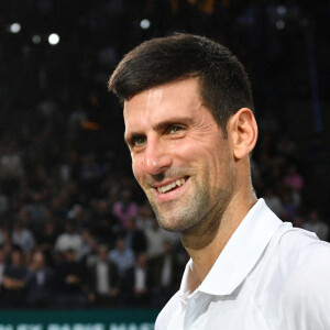 Novak Djokovic remporte la finale homme du Rolex Paris Masters face à Daniil Medvedev le 7 novembre 2021. © Veeren/Bestimage