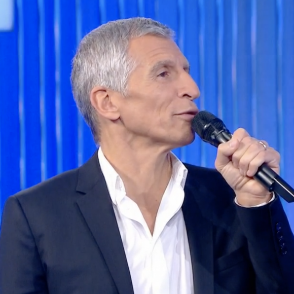 Nagui annonce le départ du batteur Damien Schmitt dans "N'oubliez pas les paroles" - France 2, émission de mercredi 19 janvier 2022