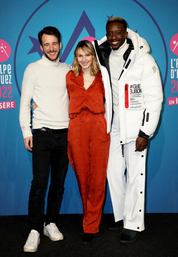 Bertrand Usclat, Pauline Clément et Ahmed Sylla - Photocall de la soirée lors de la 25ème édition du Festival international du film de comédie de l'Alpe d'Huez le 20 janvier 2022 © Dominique Jacovides / Bestimage