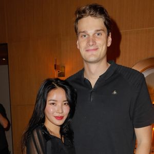 Exclusif - Yannick Agnel et sa compagne - Inauguration de l'hôtel Brach à Paris, le 16 octobre 2018. © CVS/Bestimage