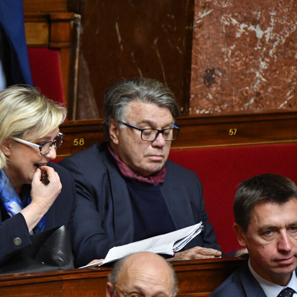 Louis Aliot, Marine Le Pen, Gilbert Collard - Séance de question au gouvernement à l'Assemblée Nationale à Paris le 16 janvier 2018.