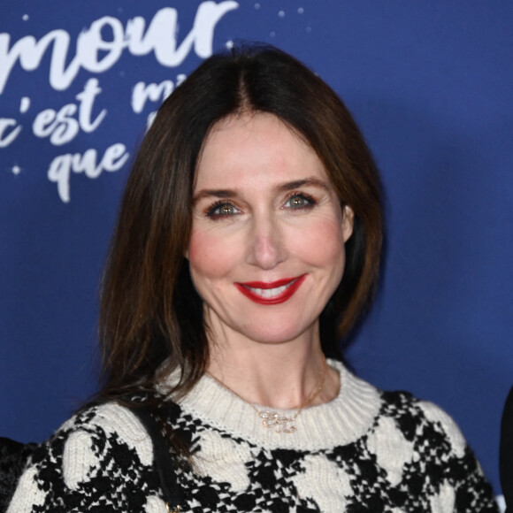 Elsa Zylberstein - Avant-première du film "L'amour c'est mieux que la vie" réalisé par C. Lelouch à Paris le 17 janvier 2022. © Coadic Guirec/Bestimage 