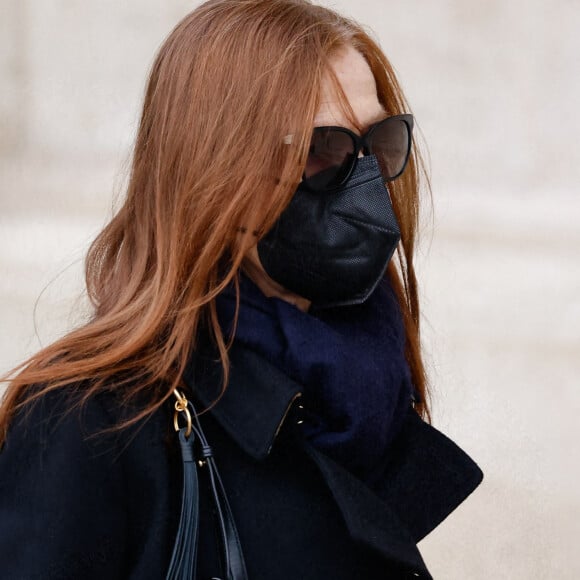 Isabelle Huppert - Arrivées aux obsèques de Gaspard Ulliel en l'église Saint-Eustache à Paris. Le 27 janvier 2022. © Jacovides-Moreau / Bestimage