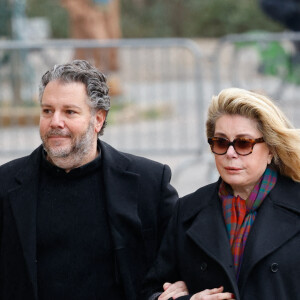 Catherine Deneuve - Arrivées aux obsèques de Gaspard Ulliel en l'église Saint-Eustache à Paris. Le 27 janvier 2022. © Jacovides-Moreau / Bestimage