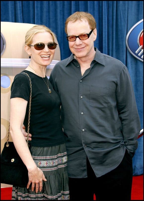 Danny Elfman et Bridget Fonda à la première de Meet the Robinsons à Los Angeles
