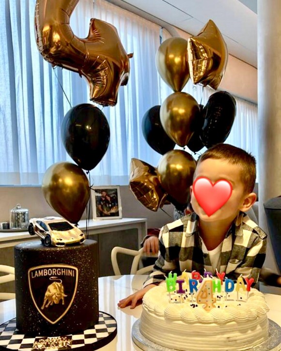 Olivier Giroud a dévoilé des photos de son fils Aaron pour ses 4 ans sur Instagram. Janvier 2022.