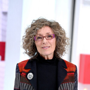 Exclusif - Mireille Dumas - Enregistrement de l'émission "Vivement Dimanche prochain" présentée par M.Drucker et diffusée le 30 janvier 2022 sur France 2. Le 21 janvier 2022 © Guillaume Gaffiot / Bestimage