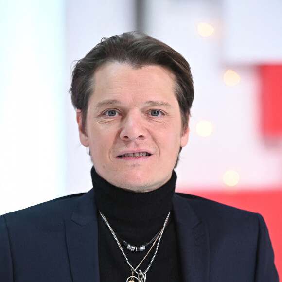Exclusif - Benabar - Enregistrement de l'émission "Vivement Dimanche" présentée par M.Drucker et diffusée le 30 janvier sur France 2. Le 21 janvier 2022 © Guillaume Gaffiot / Bestimage