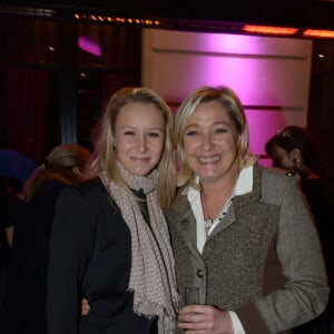 Marion Marechal-Le Pen et Marine Le Pen - Cocktail dînatoire pour célébrer les 9 ans de "L'Aventure" à Paris le 13 novembre 2012.