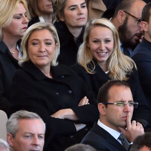 Marine Le Pen et Marion Maréchal lors de l'hommage National aux victimes de l'attentat de Nice le 15 octobre 2016