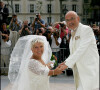 Mariage de Mimie Mathy et Benoist Gérard à la Mairie de Neuilly-sur-Seine.